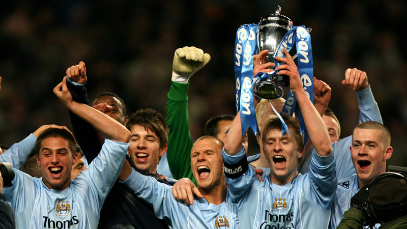 荷甲战报：奥斯汀破门，肖蒂尔建功，兹沃勒2-1海伦芬