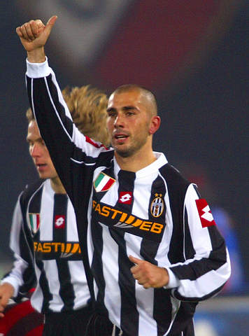 丰塞卡：谢尔基需改善防守态度，以适应曼城的战术纪律