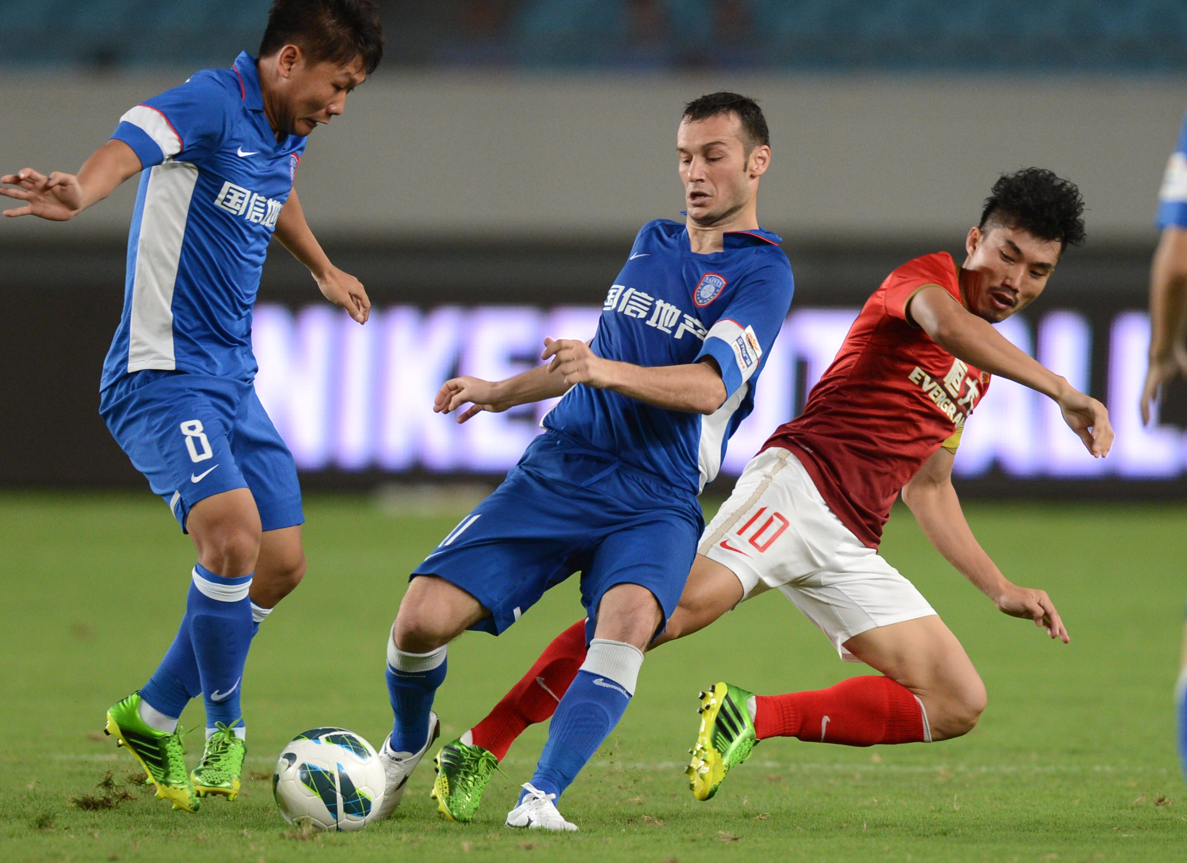 大巴黎官方：登贝莱已经进入恢复期的最后阶段（巴黎圣日耳曼官宣：登贝莱康复进入收尾阶段）