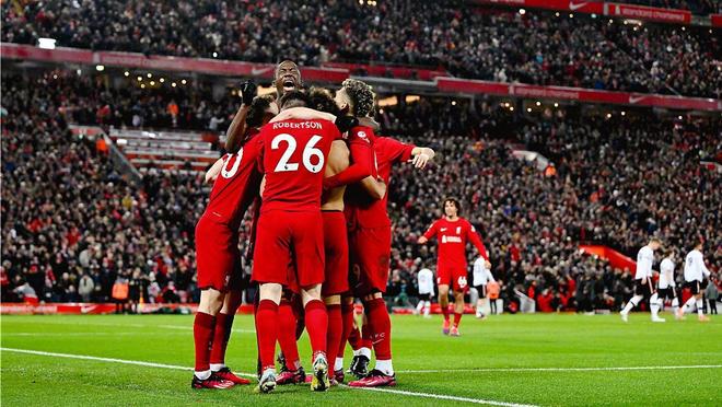 中超比赛回放：上海海港2-0战胜广州队,