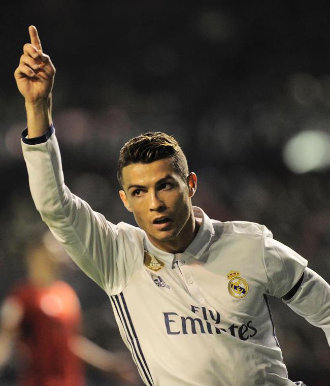 官方：法兰克福签下日本19岁左后卫小杉启太（法兰克福官宣19岁日本左后卫小杉启太加盟）