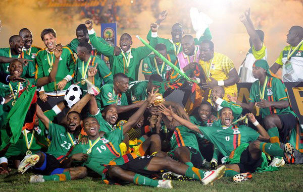 泰晤士报：尽管曼联一周只有一赛，但阿莫林坚持每周训练6天（泰晤士报：曼联每周仅一场，阿莫林仍坚持每周六天训练）