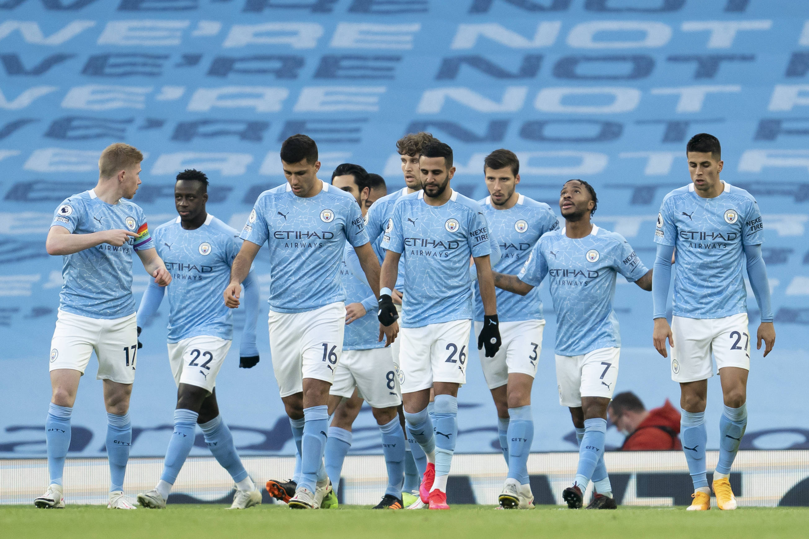 半场战报：勒沃库森0-1多特，安塞尔米诺头槌破门