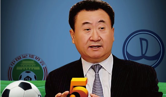 助罗马升至意甲榜首，斯维拉尔达成罗马生涯100场里程碑（斯维拉尔迎罗马第100战，助球队登顶意甲榜首）