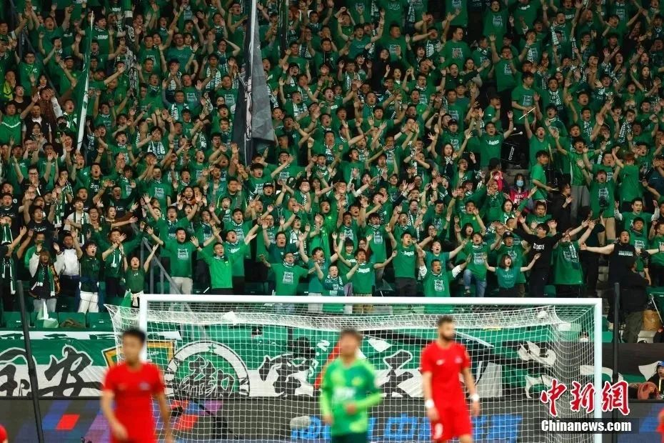 国脚连续两场关键助攻