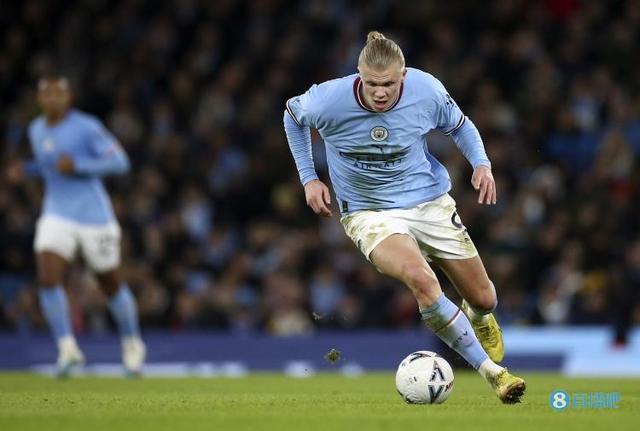 利雅得胜利2-1逆转费哈，C罗双响+补时第14分钟点射绝杀